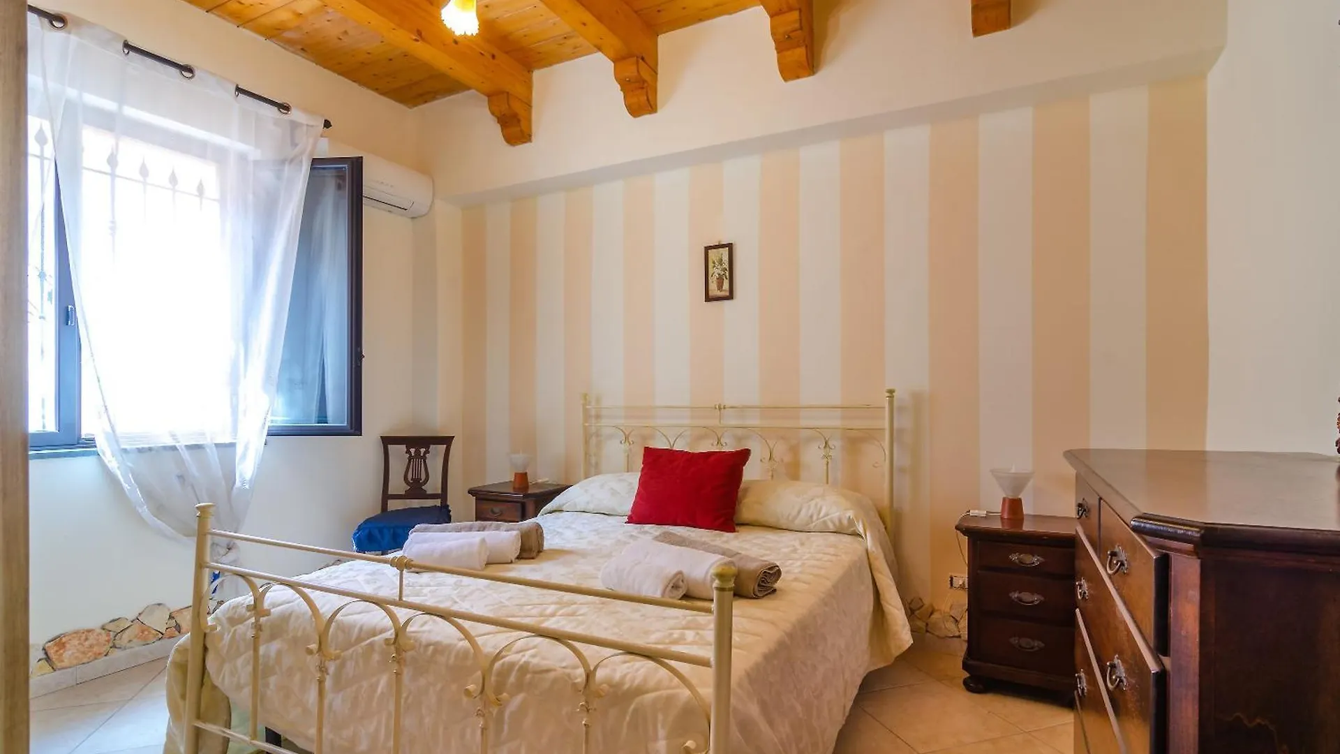 La Vecchia Torre Villa Panoramica In Collina Giarre